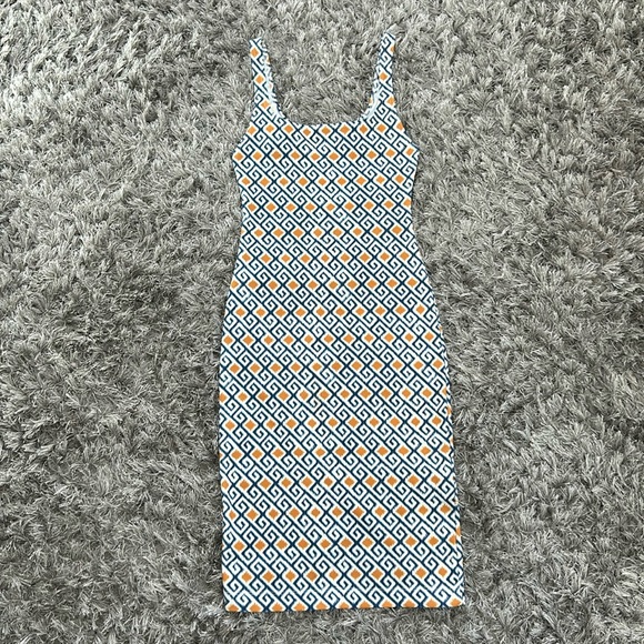 Zara Dresses & Skirts - Zara Patterned Midi Dress